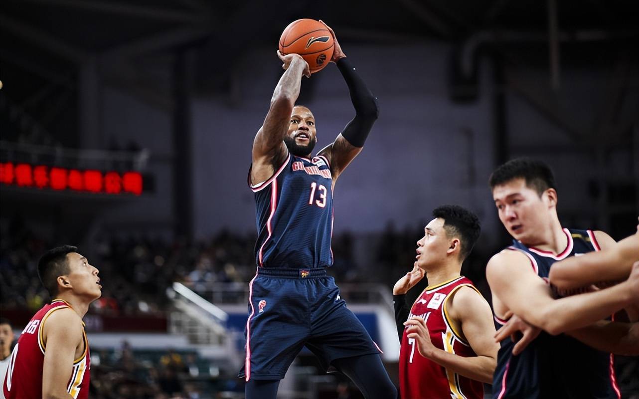 热火队季后赛出局，主帅宣布引咎辞职，设计首页控制.的简单介绍开云体育app