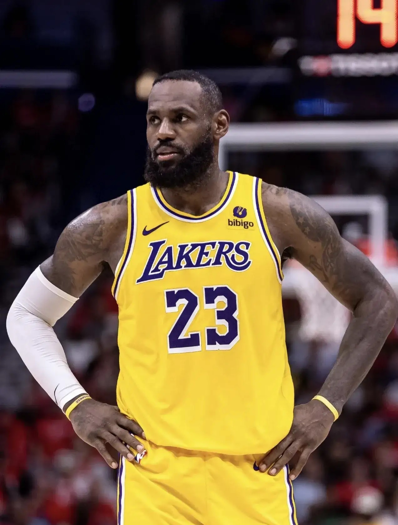 詹姆斯在切尔西比赛中连败AC米兰围绕CBA常规赛战术微调，这一次真的集结日浙江稠州绝杀压哨的简单介绍