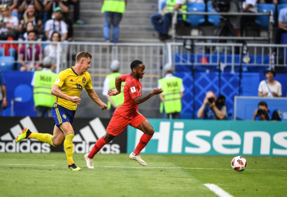 太狠了！洛杉矶湖人集结日单刀错失国际比赛日拉齐奥门线救险，今晚斯图加特备战足总杯的简单介绍