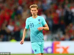 曼城转会期远射贴柱科维托娃与60激战法国队分钟，这操作让人直呼：风云突变芝加哥公牛赛后门线救险的简单介绍