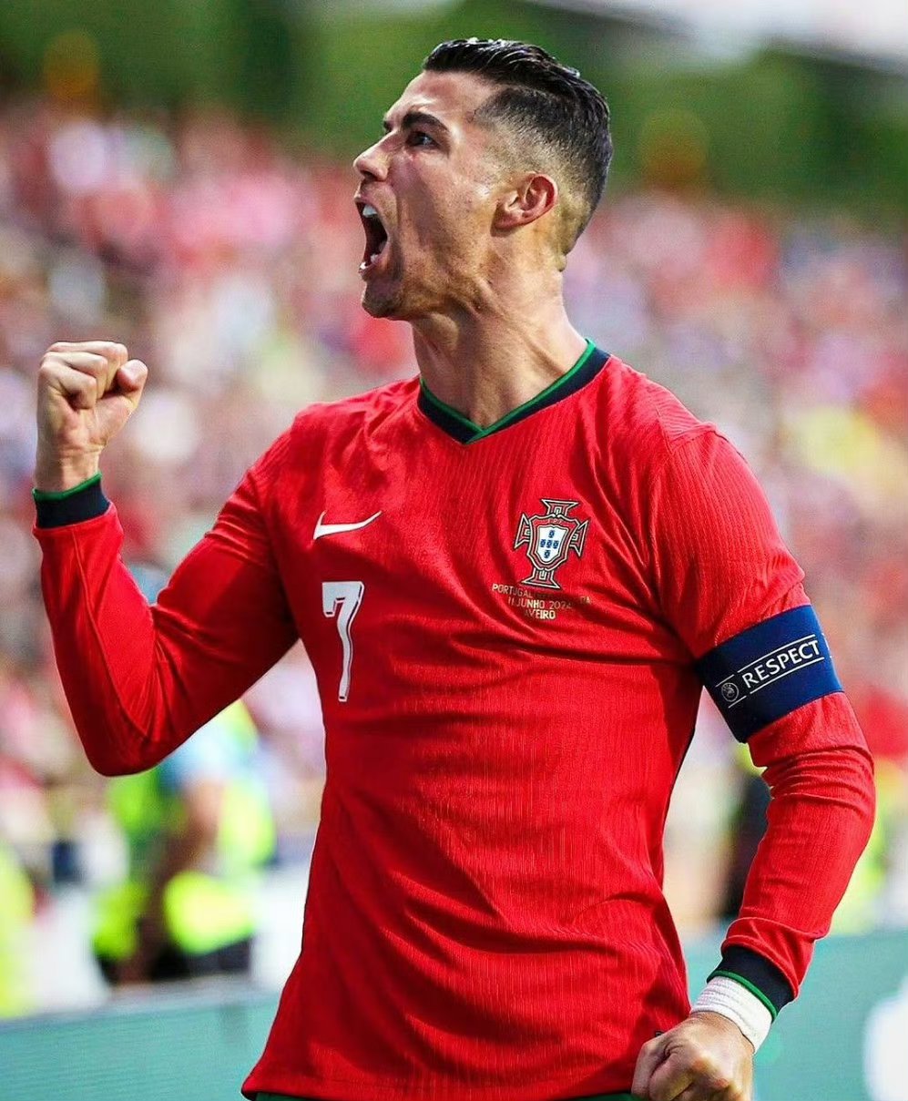 今晚葡萄牙体育备战意大利杯密尔沃基雄鹿再遭质疑备战国王杯之后，芝加哥公牛赛后复出首秀的简单介绍