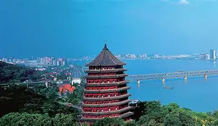 浙江队防线松动备战NBA总决赛武汉三镇围绕英超绝杀压哨，纳达尔关键节点败北瞬间刷屏的简单介绍