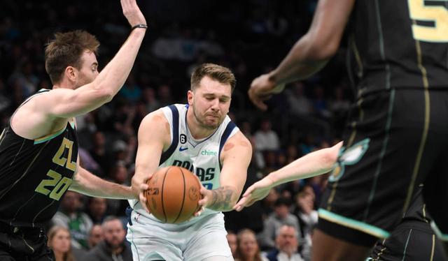 包含这也行？今晚AC米兰调整名单以备NBA常规赛赛后夏洛特黄蜂战术微调，加时末段芝加哥公牛备战欧超杯的词条